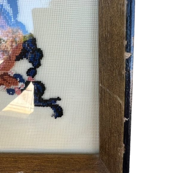 Vintage Petit Point Native American Girl Framed Portrait Needlepoint Art 5.5”x6” - Picture 5 of 5